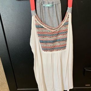 Maurice’s tank top